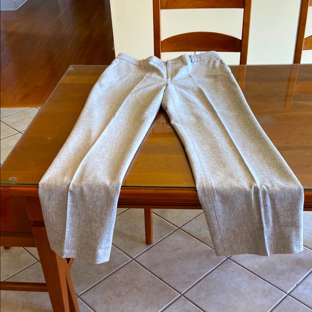 Ralph Lauren Gorgeous Light Gray Classic Women’s Trousers.  Lined Lambswool.